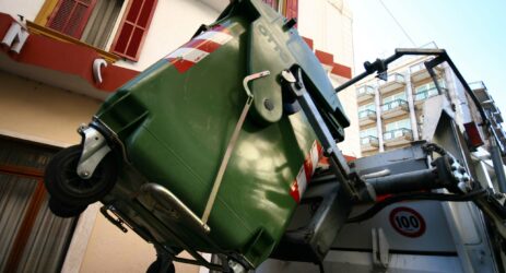 Rifiuti, cosa deve fare l’Italia per ridurre il gap tra le regioni. Report Cdp